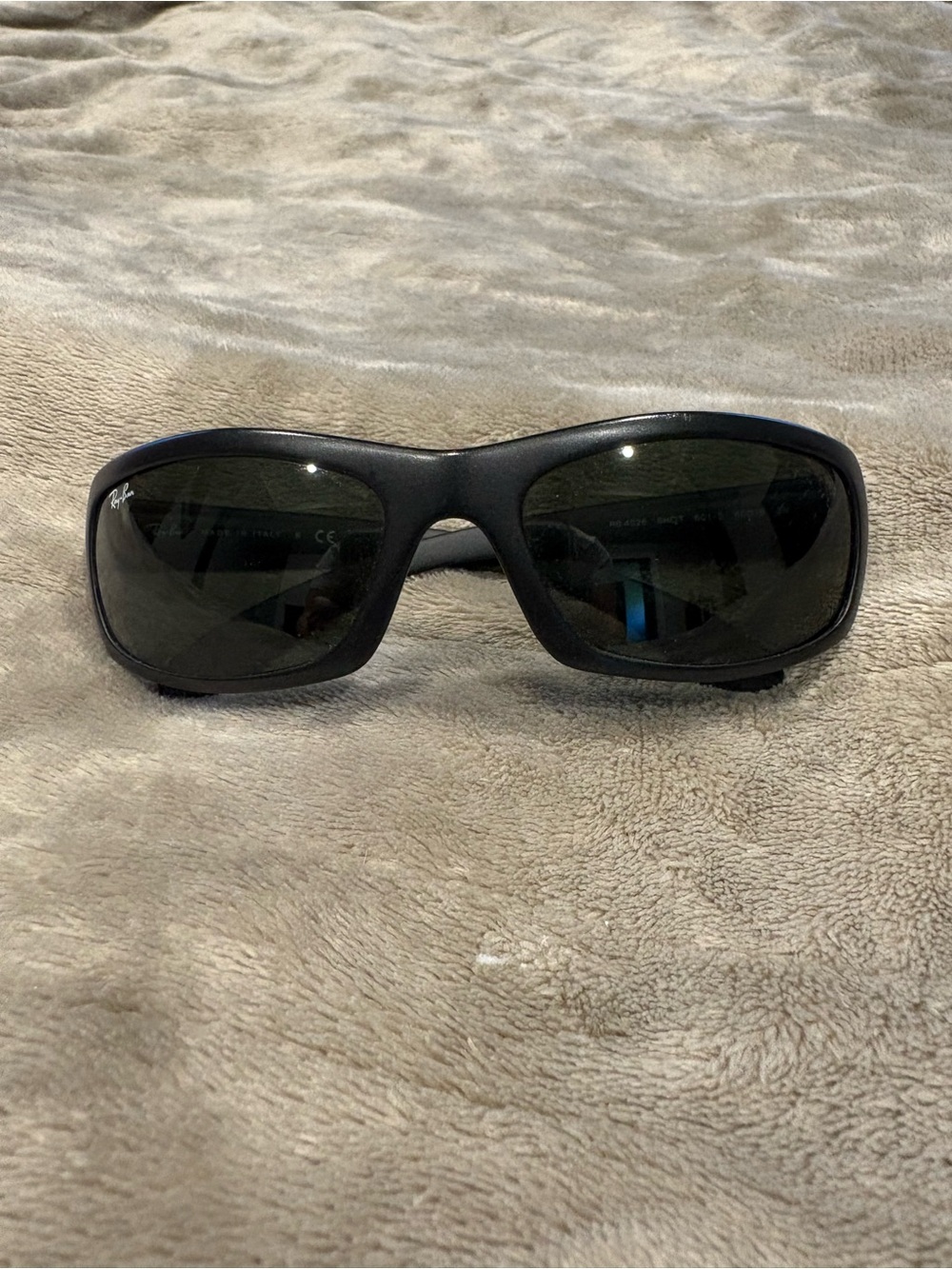 Ray-Ban